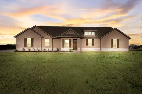 2605 Witness Tree Rd, Terrell, TX 75161