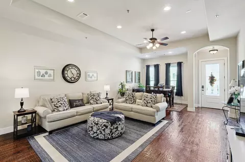 3048 Solana Cir, Denton, TX 76207