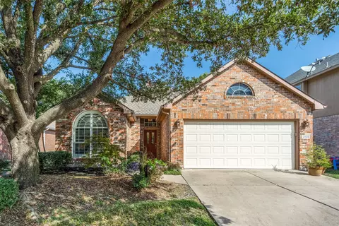 2105 Winslow Dr, Plano, TX 75023
