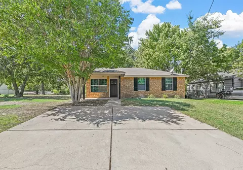 1515 Rice Ave, Gainesville, TX 76240