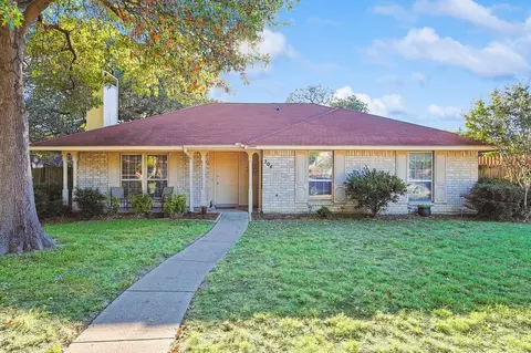 204 Cherrybark Dr, Coppell, TX 75019