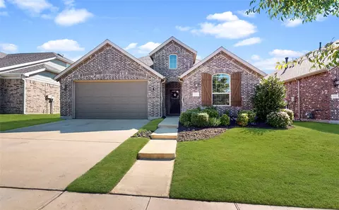 1312 E Swan Trl, Argyle, TX 76226