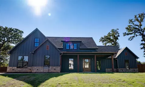 14508 Woodland Creek Dr, Tyler, TX 75706