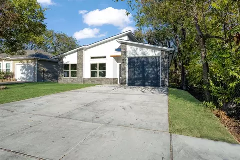 1201 N Broughton St, Sherman, TX 75090