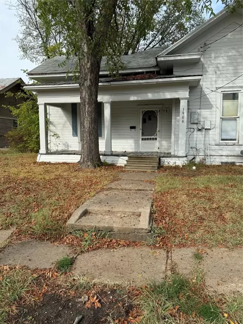 3906 Stuart St, Greenville, TX 75401
