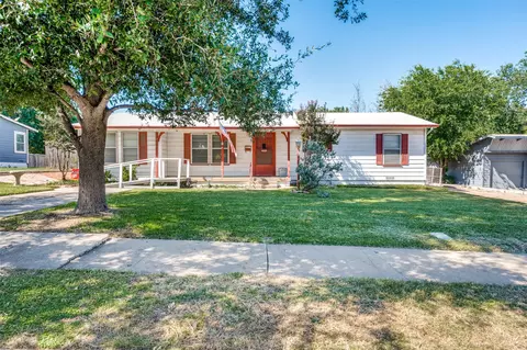 5025 Melissa St, Haltom City, TX 76117