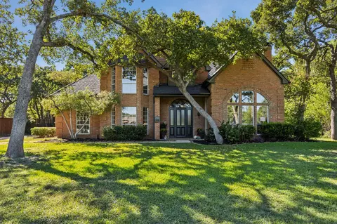 250 Canyon Oaks Dr, Argyle, TX 76226
