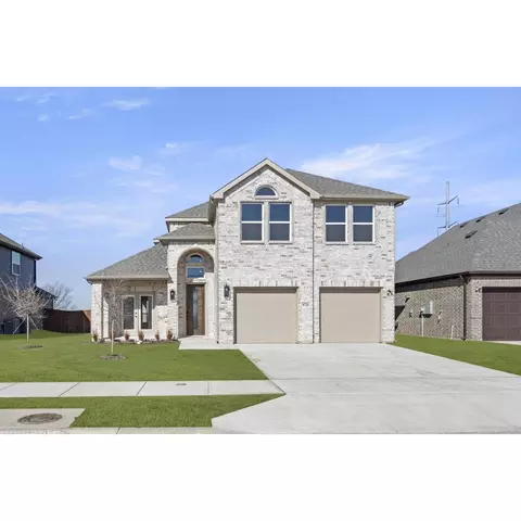8724 Heartland Dr, Fort Worth, TX 76123