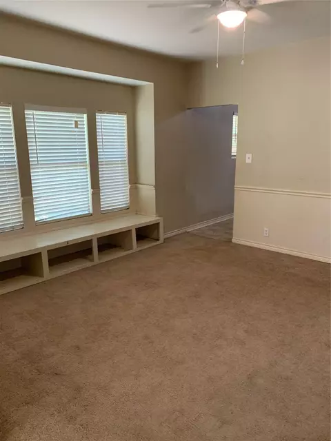 525 E Day St, Denison, TX 75021 photo 18