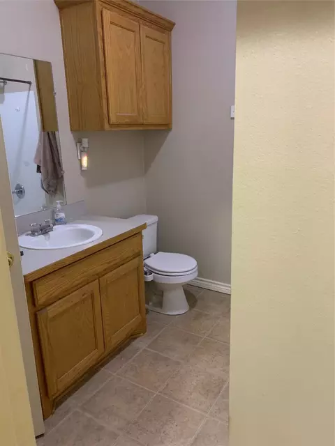 525 E Day St, Denison, TX 75021 photo 24