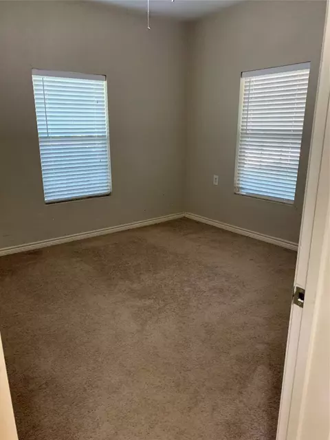 525 E Day St, Denison, TX 75021 photo 27