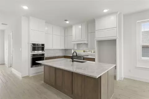 Kitchen - 1271 Duke Dr, Prosper, TX 75078 photo 2 of 4