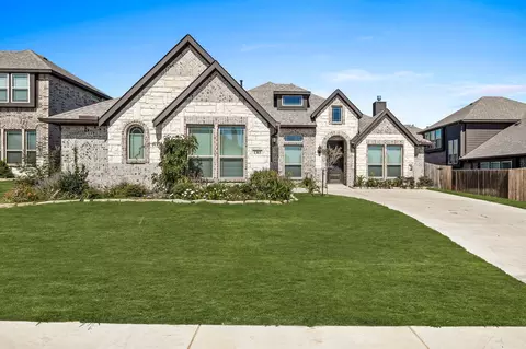 1303 Quincy Dr, Mansfield, TX 76063