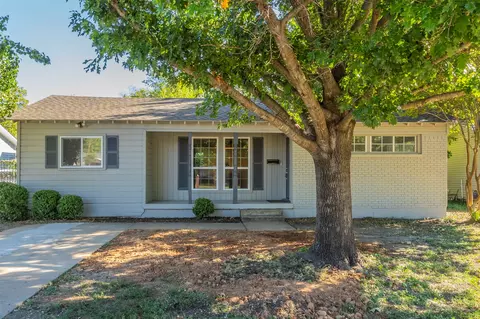 3708 Mildred Ln, Haltom City, TX 76117