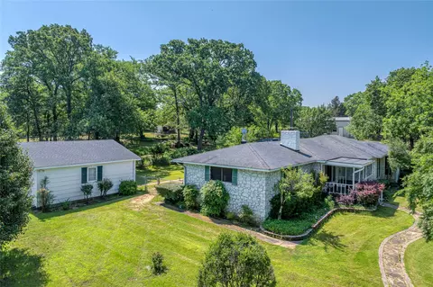 1498 Riley Rd, Whitesboro, TX 76273