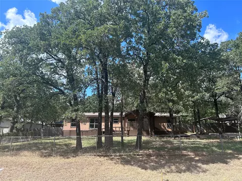 2509 Aspen Ln, Burleson, TX 76028