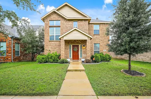 1918 Parkside Ln, Lancaster, TX 75146