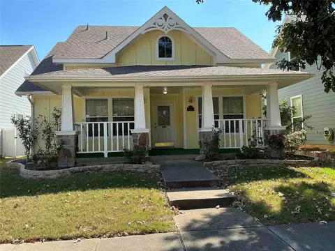 9830 Walnut Hill Dr, Providence Village, TX 76227