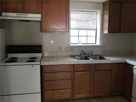 618 Santos St, Abilene, TX 79605 photo 6