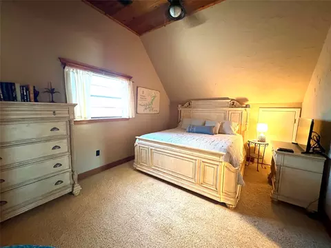 Bedroom - 6044 Hells Gate Loop, Strawn, TX 76475 photo 6 of 6