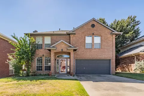 2244 Tiffany Glenn Ct, Bedford, TX 76021