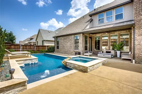 2194 Kennedy Dr, Frisco, TX 75034