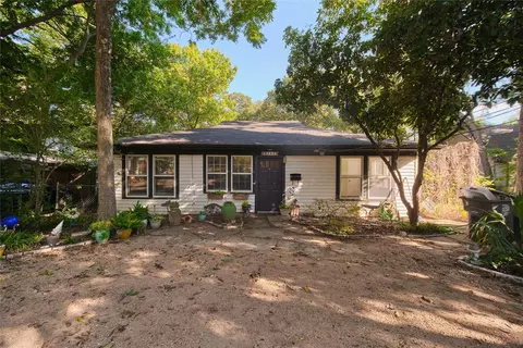 8722 Groveland Dr, Dallas, TX 75218