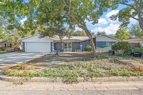 4704 Fawn Dr, Fort Worth, TX 76132