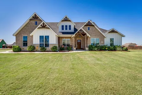 821 Prairie Falcon Gln, Waxahachie, TX 75167
