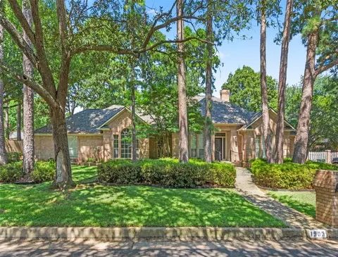 1503 Woodlands Dr, Tyler, TX 75703