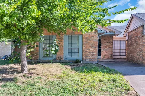 2444 Sunflower Dr, Arlington, TX 76014