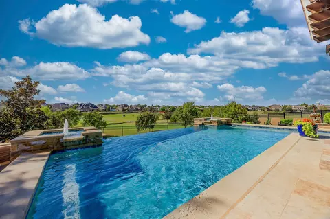 2820 Merlins Rock Ln, The Colony, TX 75056