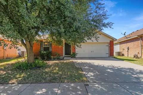 14013 Coyote Trl, Haslet, TX 76052