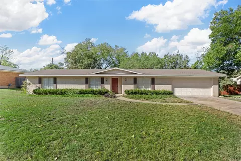 442 Bellaire Dr, Woodway, TX 76712