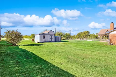 902 Clearview St, Krum, TX 76249 photo 33