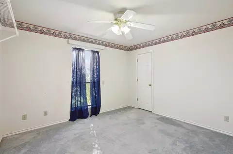 902 Clearview St, Krum, TX 76249 photo 18