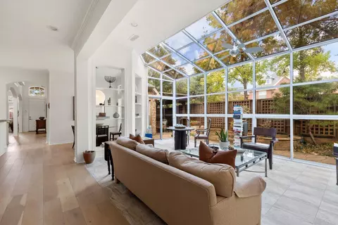 7048 Spruce Creek Ln, Dallas, TX 75252