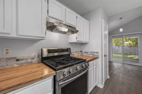 Kitchen - 7004 Ruby Dr, Dallas, TX 75237 photo 4 of 5