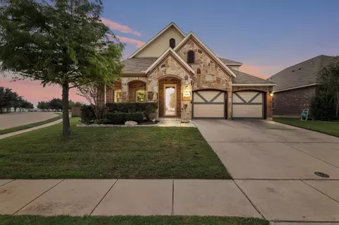 1256 Amazon Dr, Justin, TX 76247