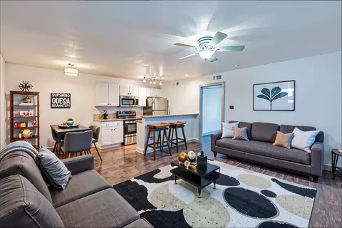 4633 Fairmount St #202, Dallas, TX 75219