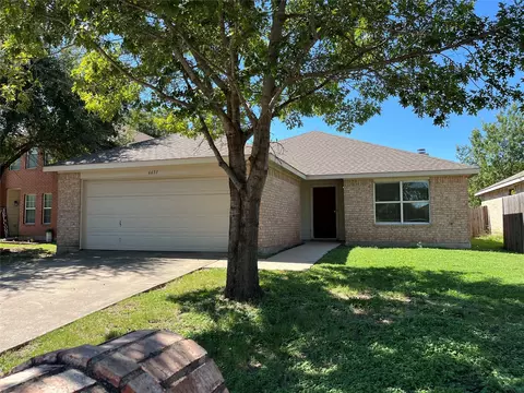 6651 Leaning Oaks St, Dallas, TX 75241