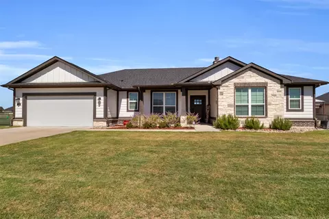 106 Mossy Crk, Rhome, TX 76078