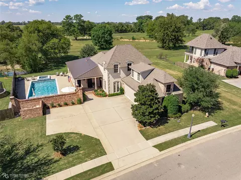 4711 Taldon Ln, Benton, LA 71006