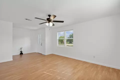 103 E Spurgeon, Itasca, TX 76055 photo 6