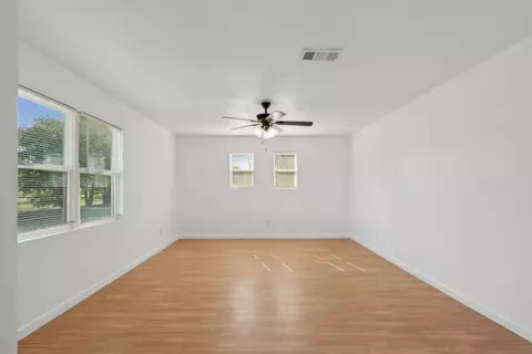 103 E Spurgeon, Itasca, TX 76055 photo 5