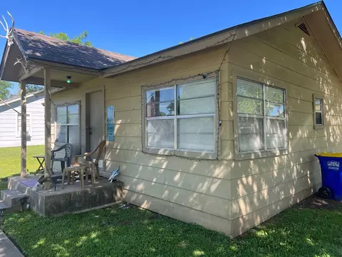 8814 Spaugh Ct, White Settlement, TX 76108