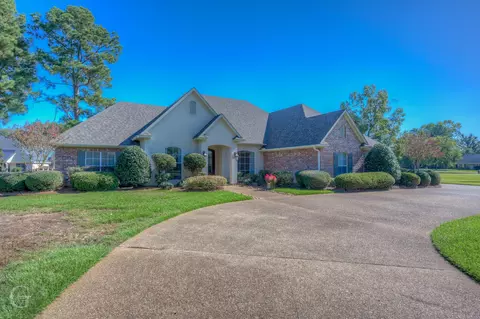 2151 Forest Hills Blvd, Haughton, LA 71037