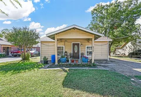 513 Macarthur Blvd, Grand Prairie, TX 75050