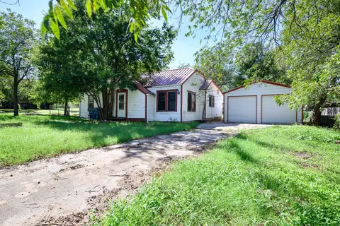 248 S Bell St, De Leon, TX 76444