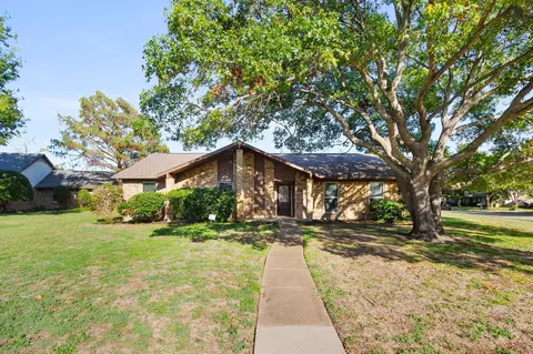 1105 Eastview Cir, Richardson, TX 75081